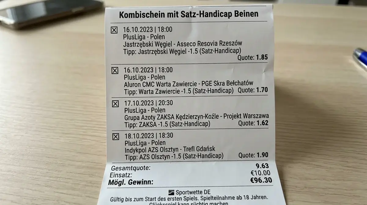 Beispiel eines Volleyball-Kombischeins mit Satz-Handicap-Beinen aus der PlusLiga und SuperLega